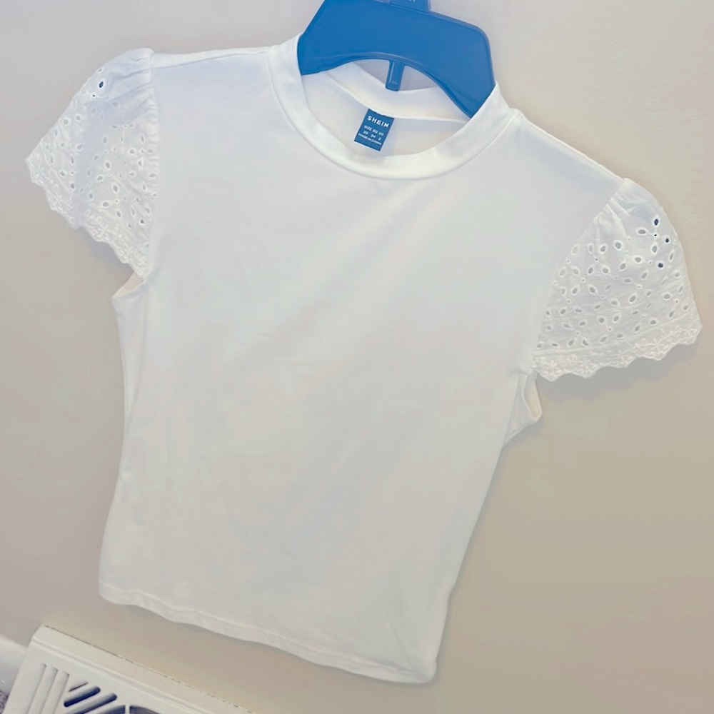 SHEIN XS (2) White shirt with Embroidered Sleeve detail
